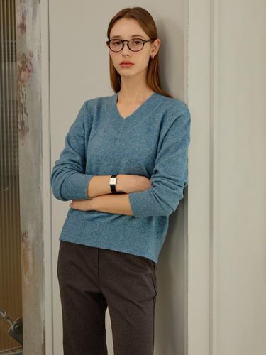 Drop Shoulder V-neck Pullover Knit IPBP1PO511 - THE IZZAT - Modalova