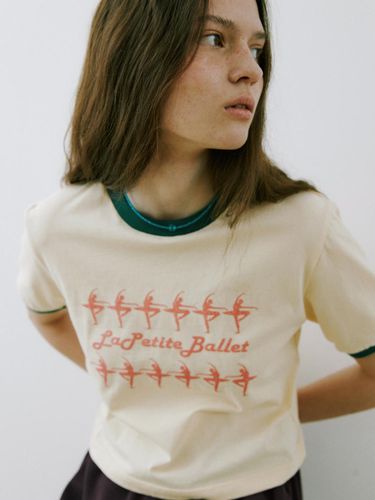 Ballet Glitter T shirt_Cream yollow - PoshyFreckles - Modalova