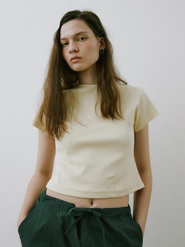 Cap sleeve T shirts_Butter - PoshyFreckles - Modalova