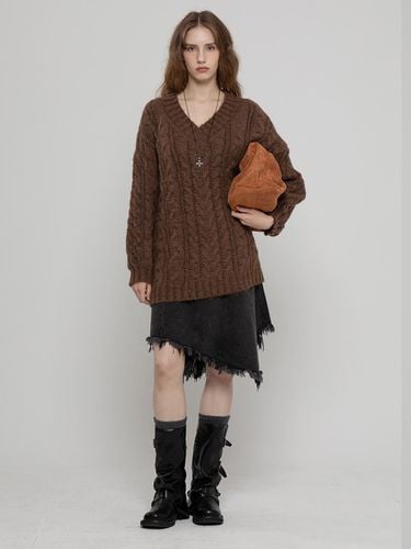 WOOL CABLE HAIRY LONG PULLOVER BRWON - MORELIKEIT - Modalova