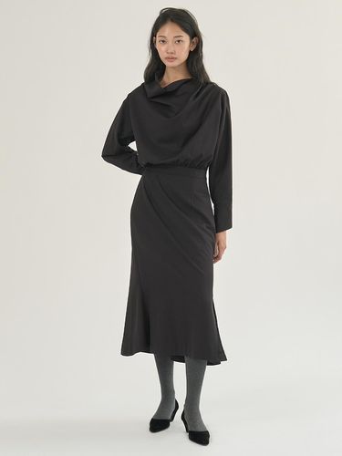 Of draping slit dress black - MOMET - Modalova