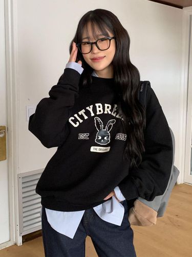 City Snappy Graphic Sweat Shirt_BLACK - CITYBREEZE - Modalova