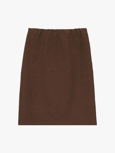 WRINKLE MIDI SKIRT_BROWN - healiote - Modalova