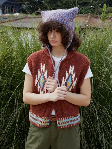 Navaho Alpaca Knit Vest (Brick) - GREENBUTTER - Modalova