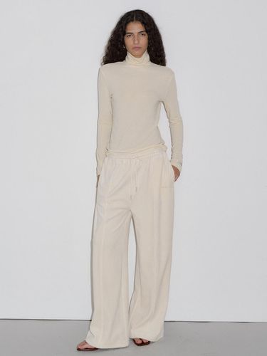 TWO WAY VELOUR PANTS_CREAM - overdueflair - Modalova