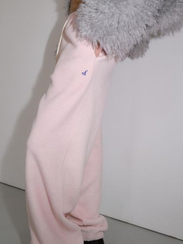 OF WARM JOGGER PANTS_BABY PINK - overdueflair - Modalova