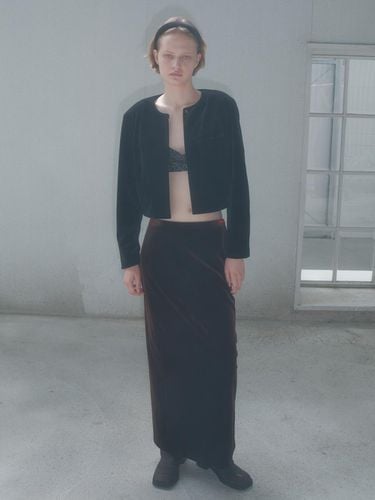 VELVET LONG SKIRT_BROWN - overdueflair - Modalova