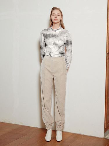 Signature Cloud Print Shirring Sleeve Polarty Gray - LIE - Modalova