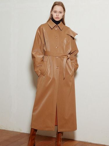 Vegan Leather Cutting Detail Oversized H Line Coat - LIE - Modalova