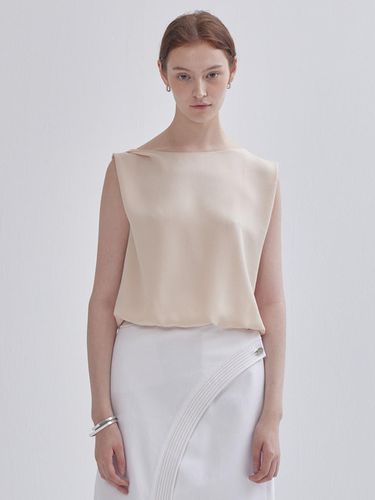 Twisted Shoulder Sleeveless Cream Beige - LIE - Modalova