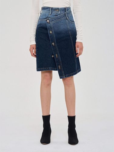 Tonal Washed Acetic Denim Skirt - SJYP - Modalova