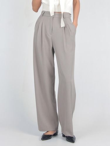 Two Tuck Slacks Pants [CBNS9PT01] - color by number - Modalova