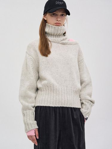 Cut-Out Neck Knitwear Pullover - SJYP - Modalova