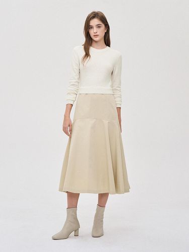 Knit Top Panel Flared Dress - SJYP - Modalova