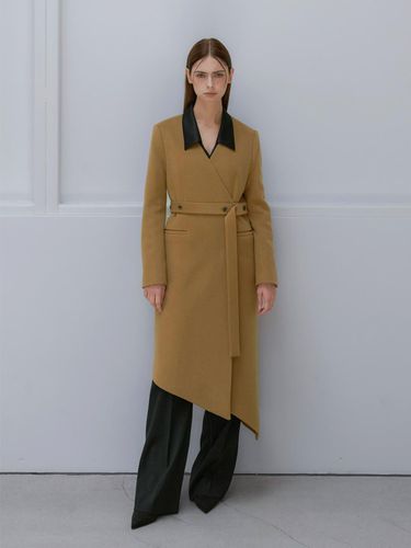 Unbalance belted Coat (Hinode Cashmere Fabric) - CHOIM - Modalova