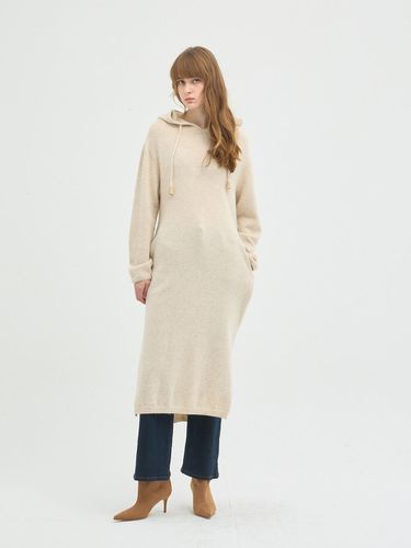 Wool cashmere hooded knit dress EMOAKOP010 - E.B.M (Edition by Michaa) - Modalova