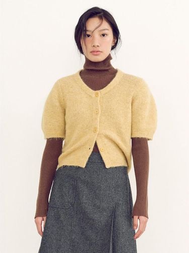 Half Sleeve Knit Cardigan Yellow (KE4Y5AM01J) - kuho plus - Modalova