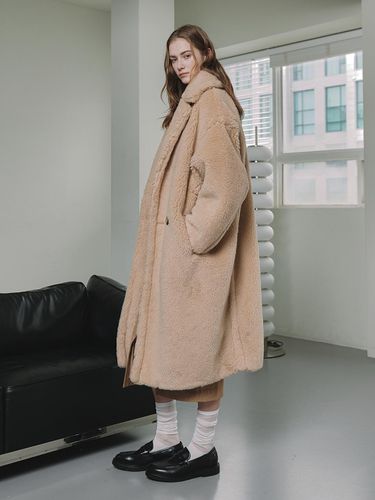 Alpaca Teddy Bear Maxi Long Coat [Light Beige] - LeftSeoul - Modalova