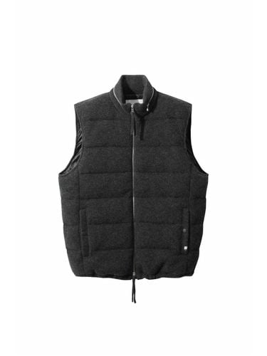 Men Cashmere Vest (Charcoal)_D6VAW24001GYD - LE CASHMERE - Modalova