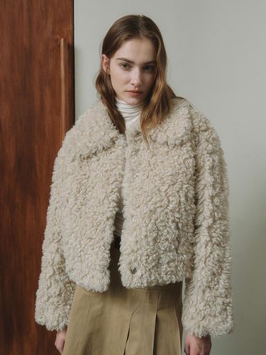 Shearing fur jacket [beige] - LeftSeoul - Modalova