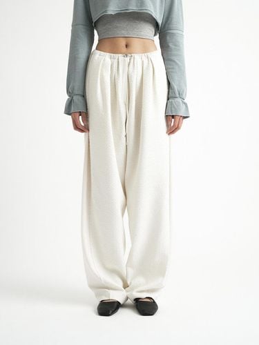 Metal tweed tuck jogger pants_White - PEEP - Modalova