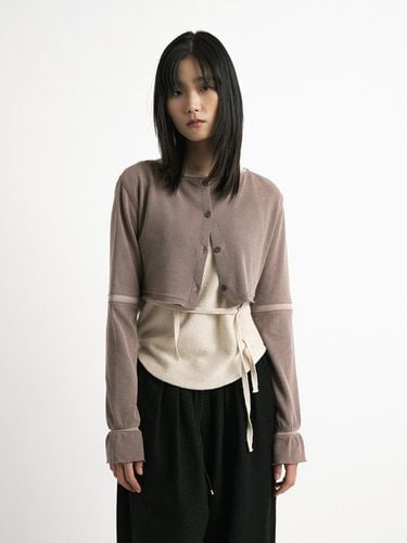 Epoch crop two way cardigan_Marron - PEEP - Modalova