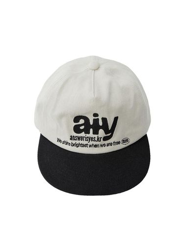 Aiy letter two - tone Cap Cream - answerisyes - Modalova