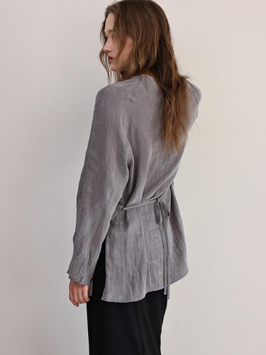 Two way strap blouse (charcoal) - ANDNEEDS - Modalova