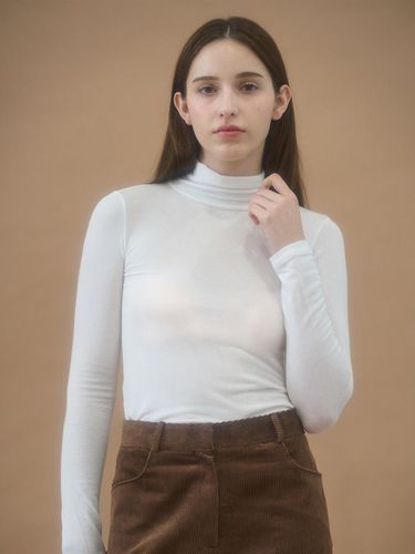 Warmer turtleneck t shirts_ivory - sunmul - Modalova