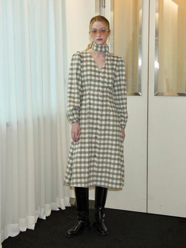 Gingham Check Shirt Dress_ Gray - SALON DE YOHN - Modalova