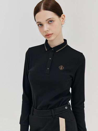 Art Logo Embroidered Collar T-shirt (Black)_L3D1 - LIKK - Modalova