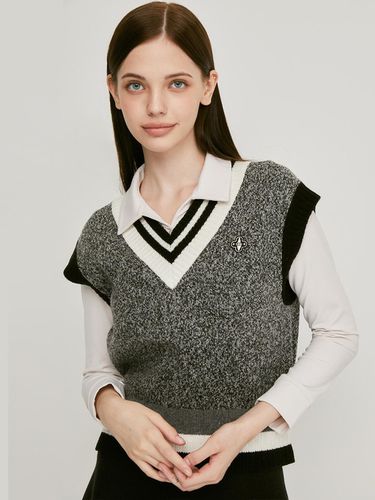 Logo Embroidered Wafer Lamb's Wool Vest (Black) _L - LIKK - Modalova