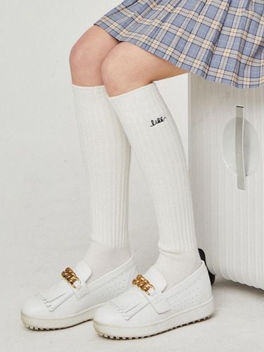 Logo Embroidery Loose Knee Socks (beige)_L4A1-SC01 - LIKK - Modalova