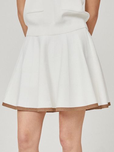 BANDING Flared Knitwear Skirt (White)_L4A1 NS08K - LIKK - Modalova