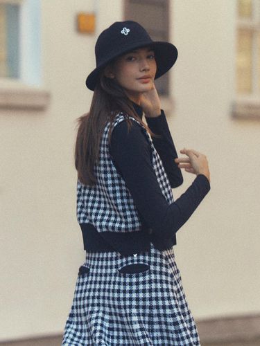 Gingham checkered button Vest (Black) - LIKK - Modalova