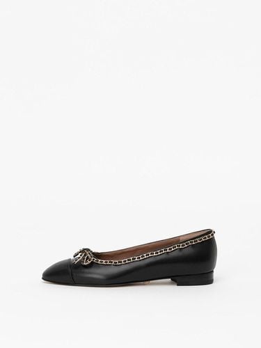 Ines Chained Flat Shoes in BLACK - CHAUSSURE LAPIN - Modalova