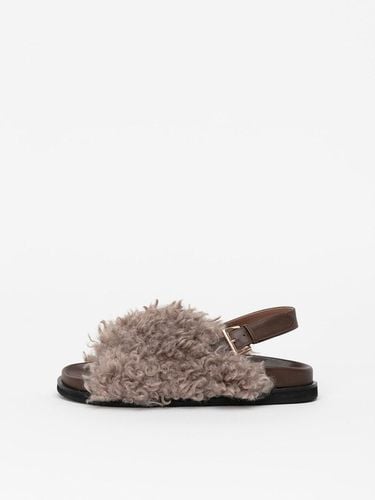 Raphaelle Shearling Sandals in BROWN FUR - CHAUSSURE LAPIN - Modalova