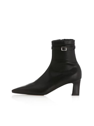 MD1124b Classic Span Ankle Boots - Meiel Dew - Modalova