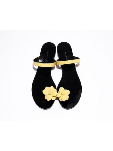 Yellow Flo Mee Leather Sandals - ETELIN - Modalova