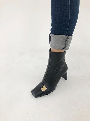 Gold button straight line ankle black - jeu d`art - Modalova