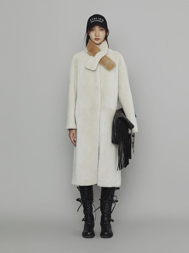 Atelier] Option Muffler Long Mustang Coat (ivory) - LUCKY CHOUETTE - Modalova