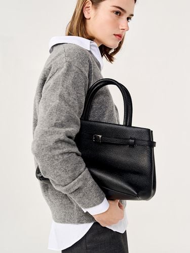 Stable Bag - Cow Leather - jubine - Modalova