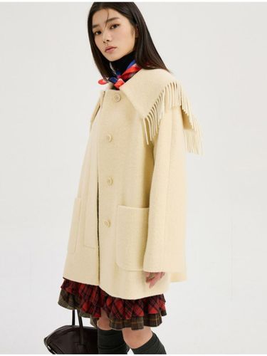 Collar Fringe Half Coat (light beige)_LFCAW24510BE - LUCKY CHOUETTE - Modalova