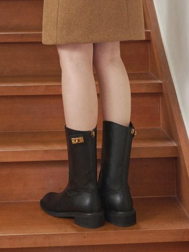 Arzent Agent Ankle Boots AGFA004 - APTO - Modalova