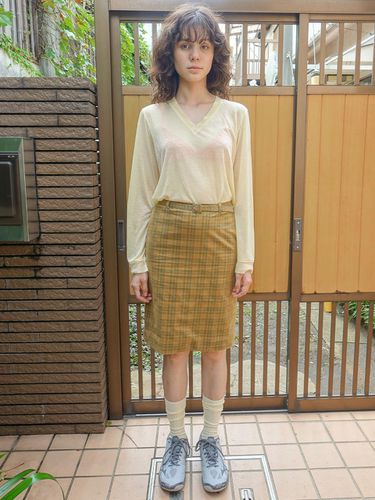 Kuru Skirt_Olive - nuuanu - Modalova