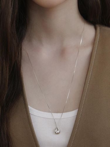 Exclusive] ( 925) Glim Pebble Long Necklace - TATIANA - Modalova