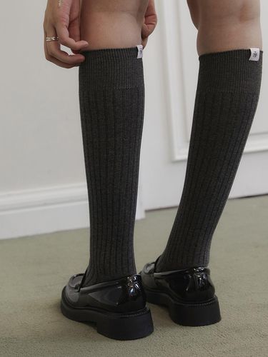 Plain gratin Knee Socks SC8082 8 color - TATIANA - Modalova