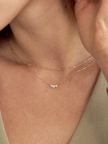 K Triple Diamond Necklace (14k Gold) #LCN14 - LUNNE - Modalova