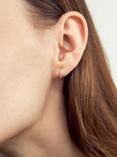 K Basic Curve Pave Stud Earrings (14K Gold) #LFE - LUNNE - Modalova