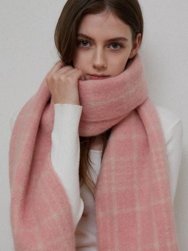 Snug Checkered muffler MF8108 pink - TATIANA - Modalova